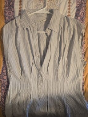 Max Studio Gray and White Pinstripe Button-Down Tank Top